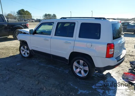 2014 Jeep Patriot Latitude z USA, uszkodzony, nr VIN 1C4NJRFB9ED689598